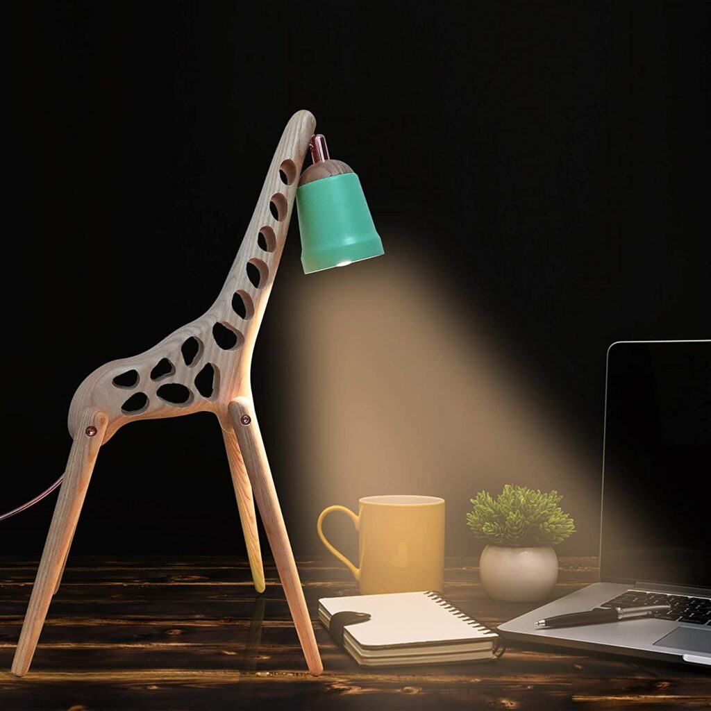 Modern Cute Aminal Giraffe Adjustable Wooden Dimmable  Table Lamp