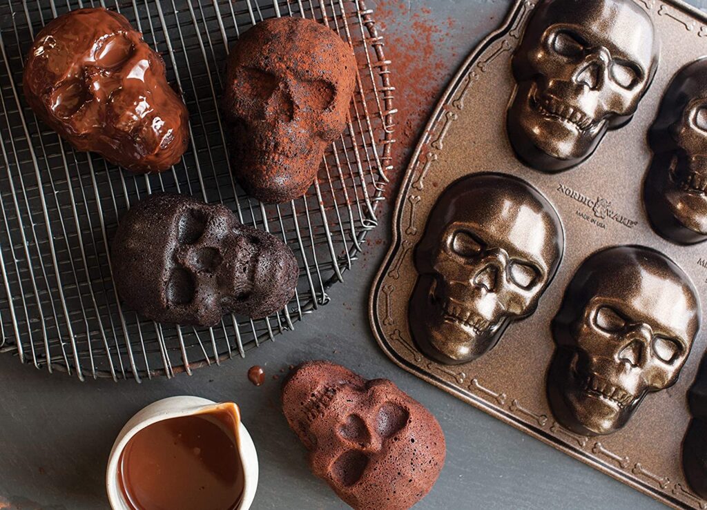 Skull Cakelet Halloween Bakeware