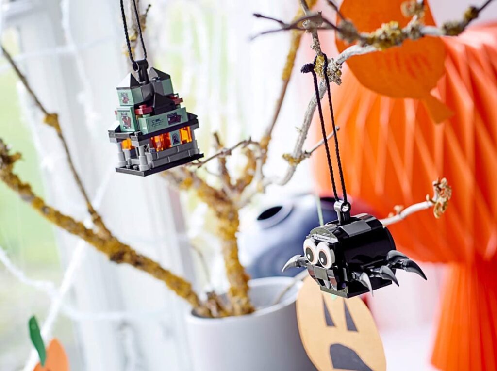 Halloween Legos—Halloween Spider and Haunted House Set