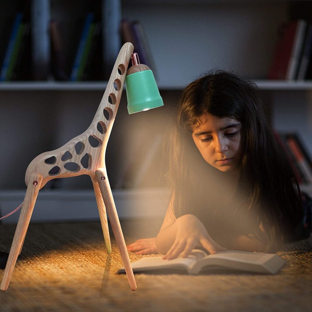 Modern Cute Animal Giraffe Wooden Dimmable Table Lamp