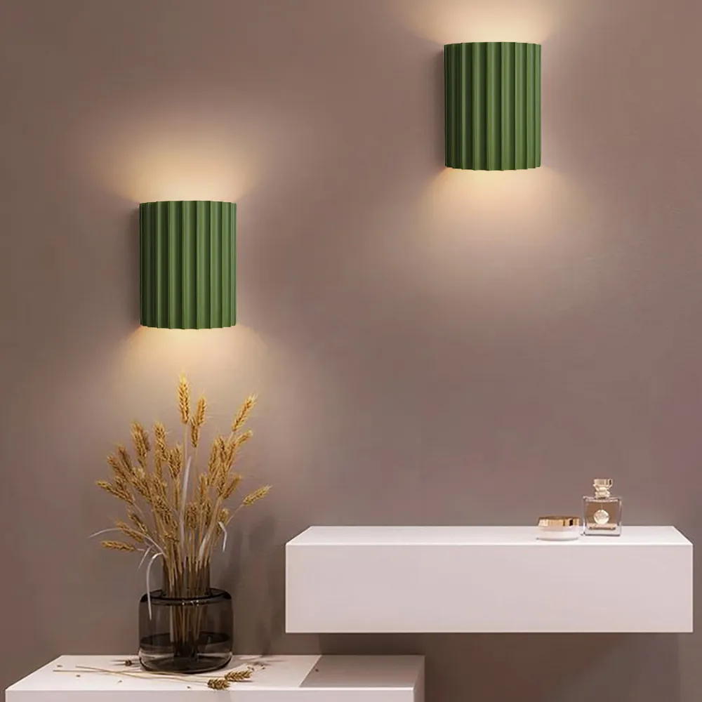 Modern Green Half-Cricle Resin Wall Sconce 