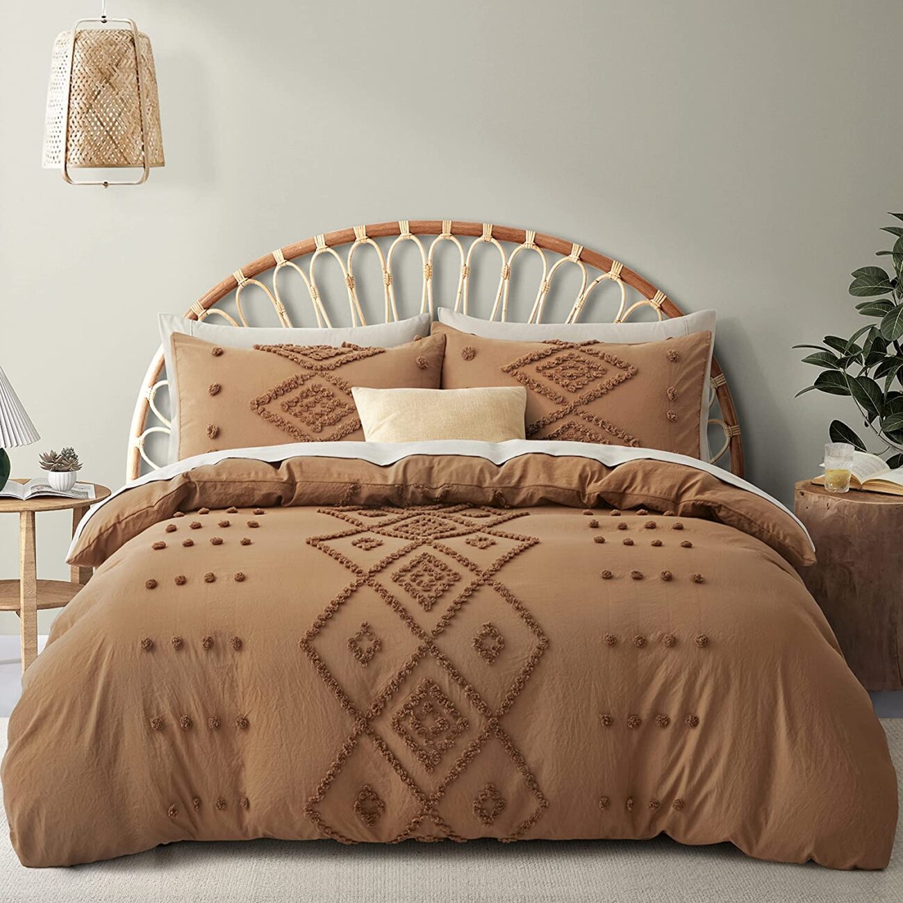 An Overview Of Popular Boho Duvet Covers Realicozy   Tufted Embroidery Shabby Duvet Cover 1300x1300 