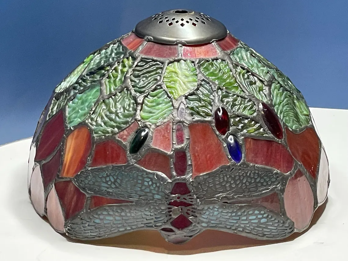 Dale TIFFANY Signed Stain Glass Dragonfly Lamp Shade