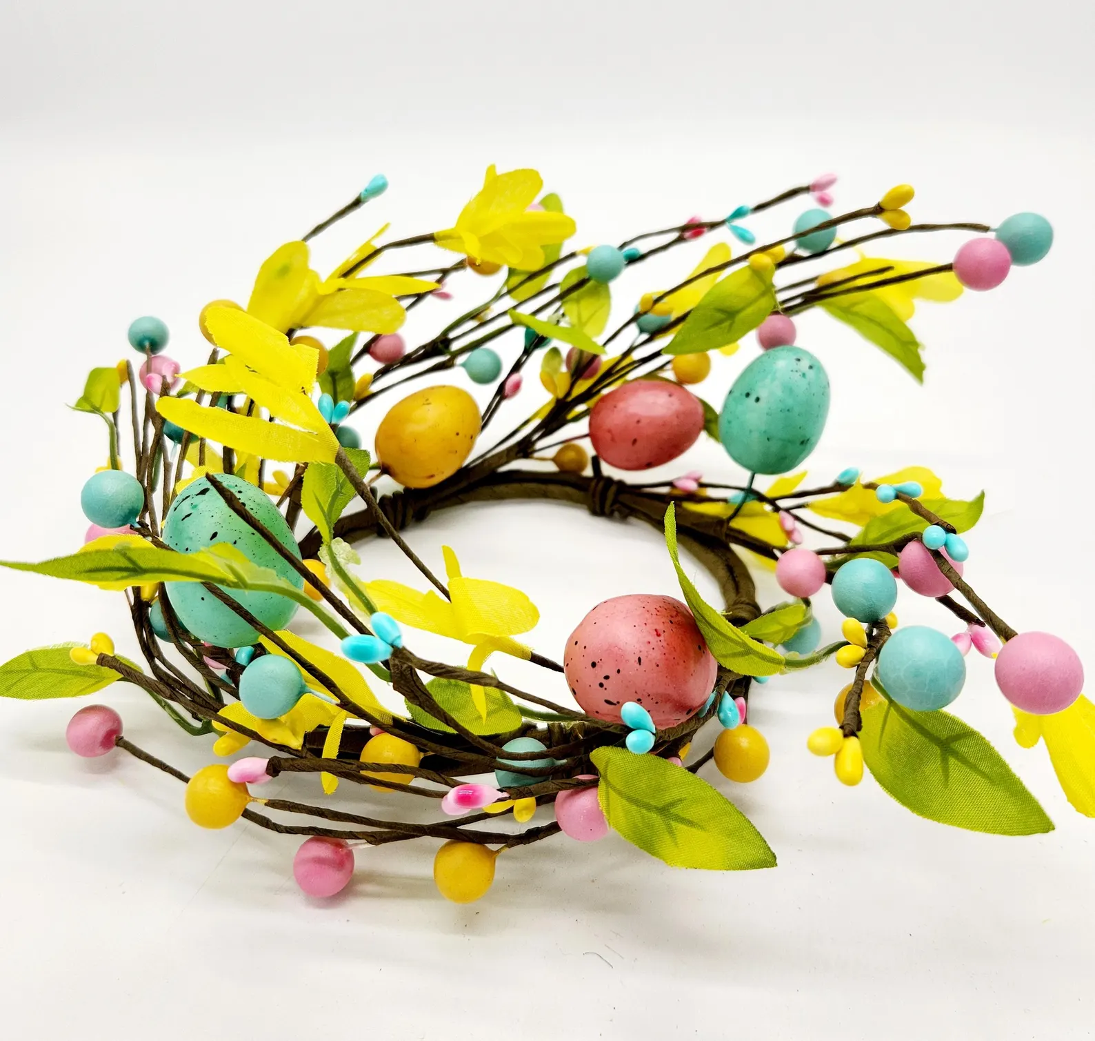Easter Candle Ring with decorative easter eggs