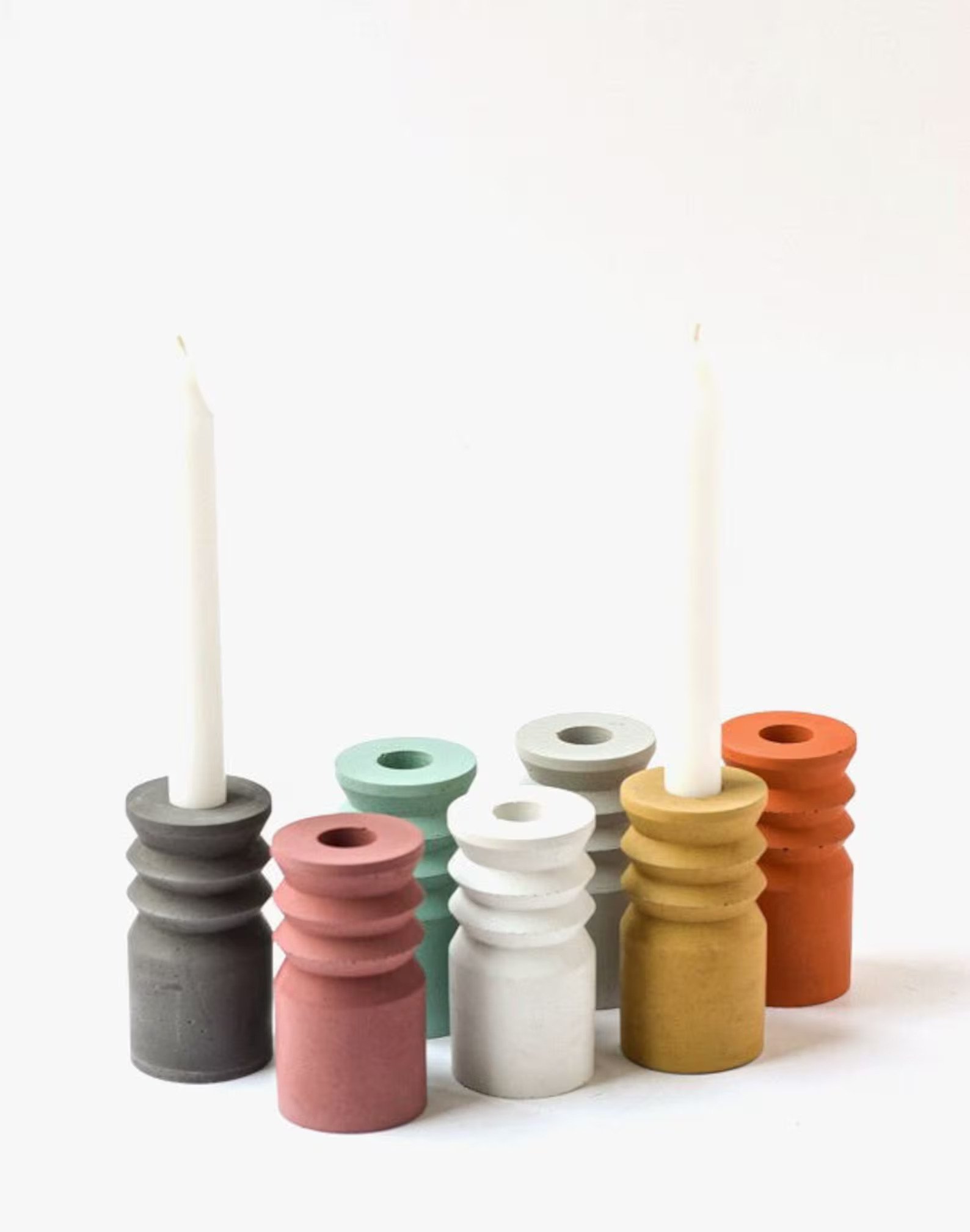 Tablescaping Ideas—Minimalism Pillar Candlestick Holder